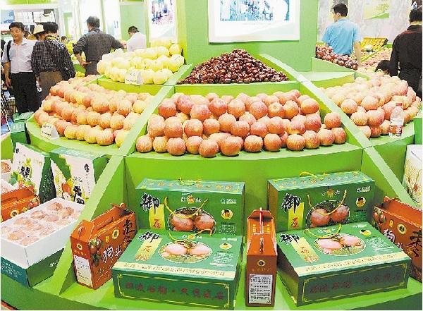 德合鑫農副產品展銷會“廣西行”啟動，首站百色 點燃區(qū)域特色，助力鄉(xiāng)村振興